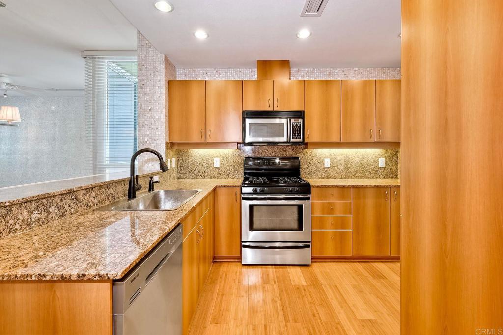 1545 State Street Property Photo 9