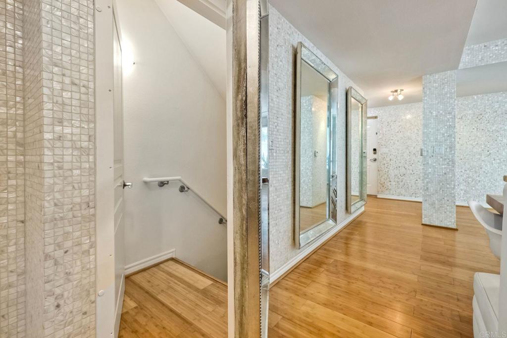 1545 State Street Property Photo 17