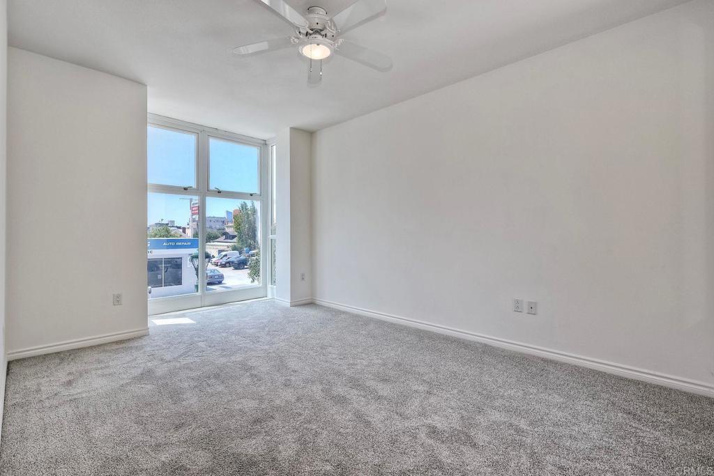 1545 State Street Property Photo 24