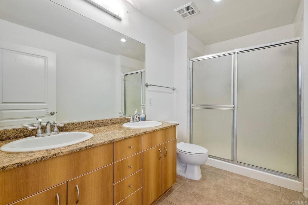 1545 State Street Property Photo 27