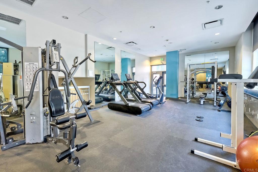 1545 State Street Property Photo 37