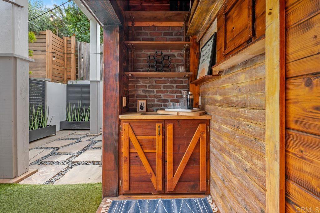 159 W Diana 6 Property Photo 18