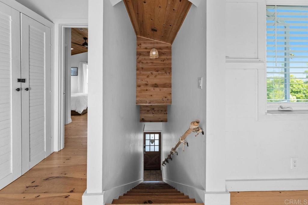 159 W Diana 6 Property Photo 24