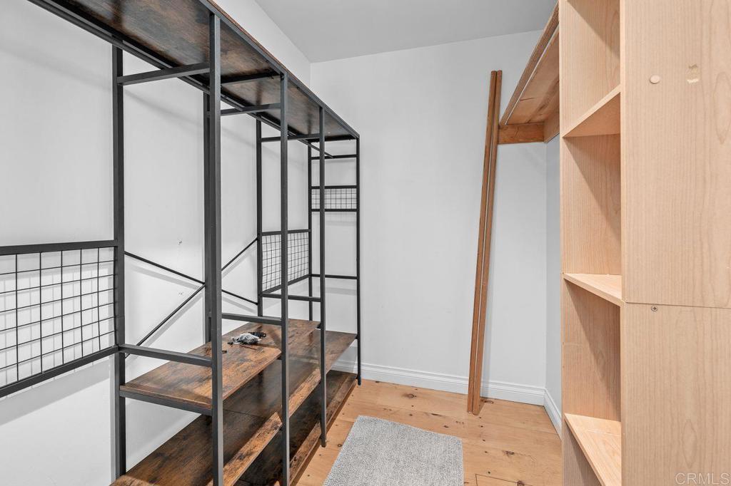 159 W Diana 6 Property Photo 33