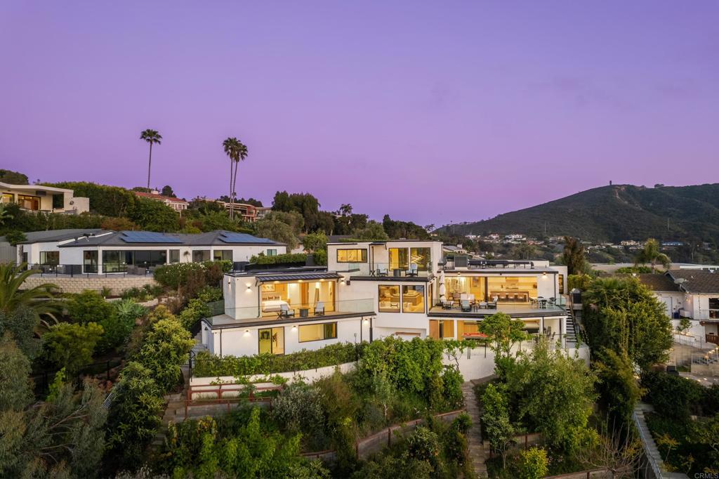 2684 Costebelle Drive Property Photo 1