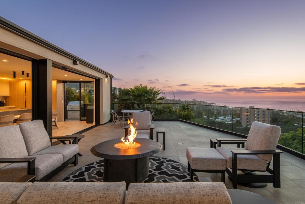 2684 Costebelle Drive Property Photo 2