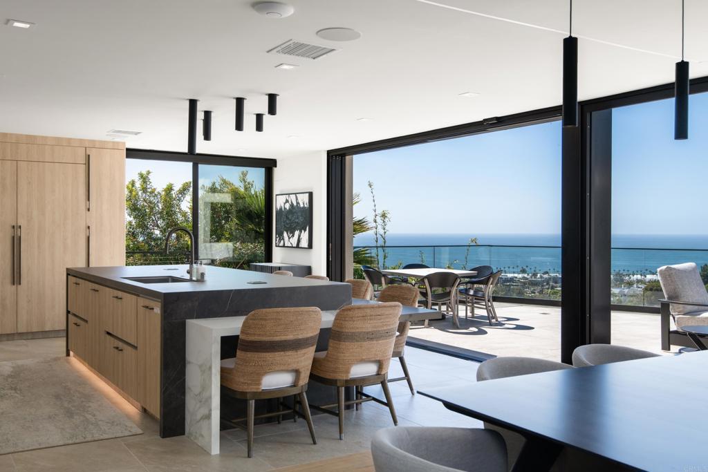 2684 Costebelle Drive Property Photo 5