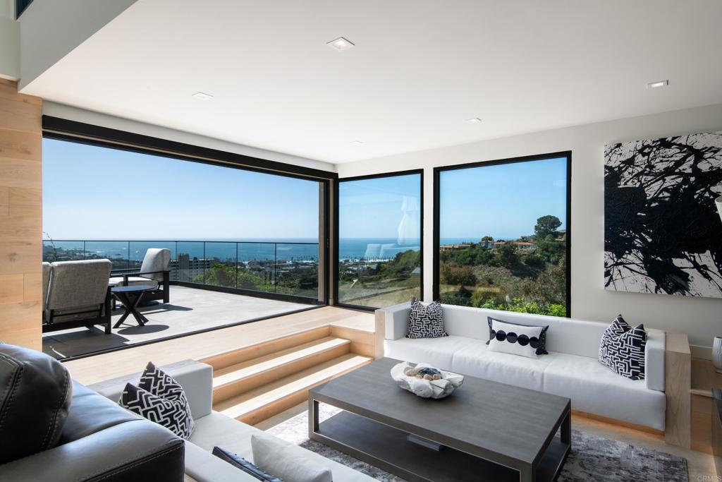 2684 Costebelle Drive Property Photo 11