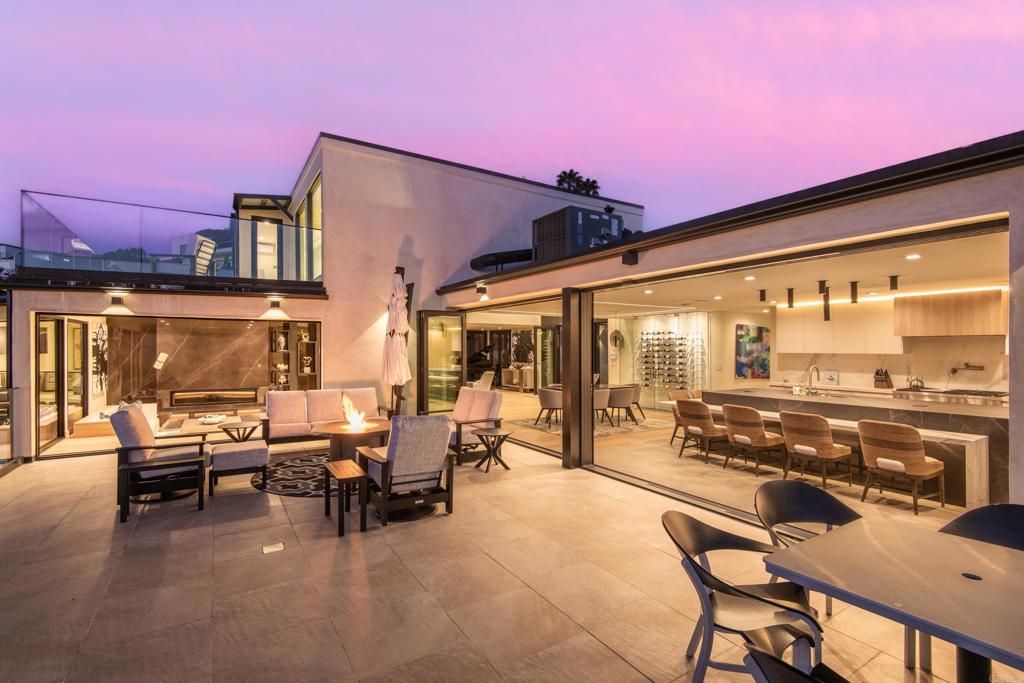 2684 Costebelle Drive Property Photo 18