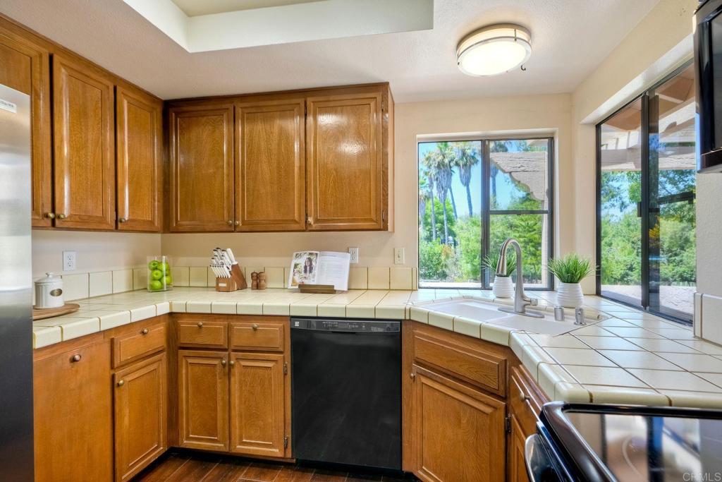 12732 Camino De La Breccia 9 Property Photo 10