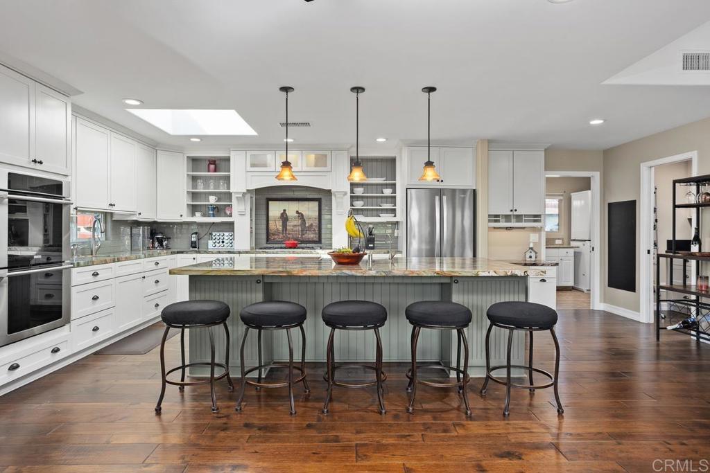 1239 San Julian Place Property Photo 1