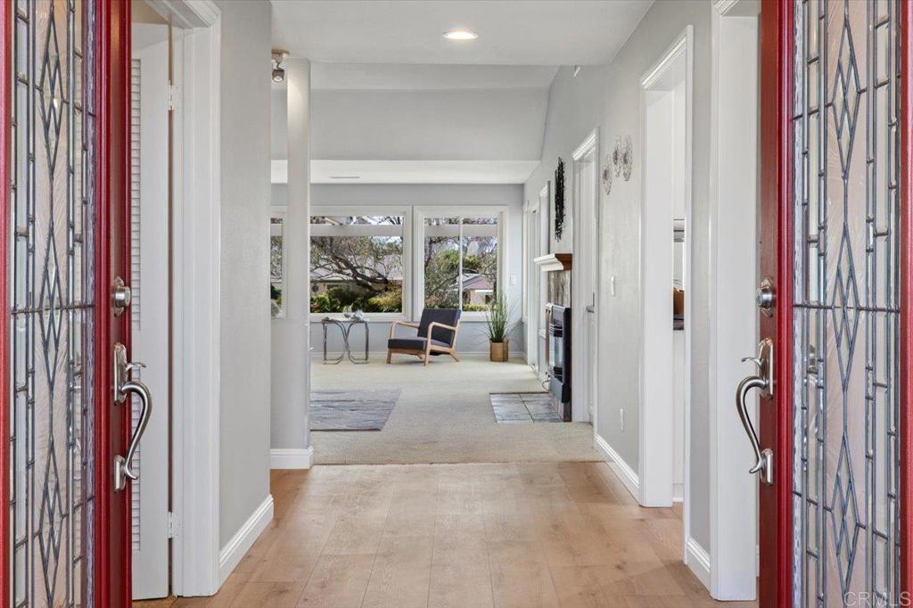 1054 La Sombra Drive Property Photo 1