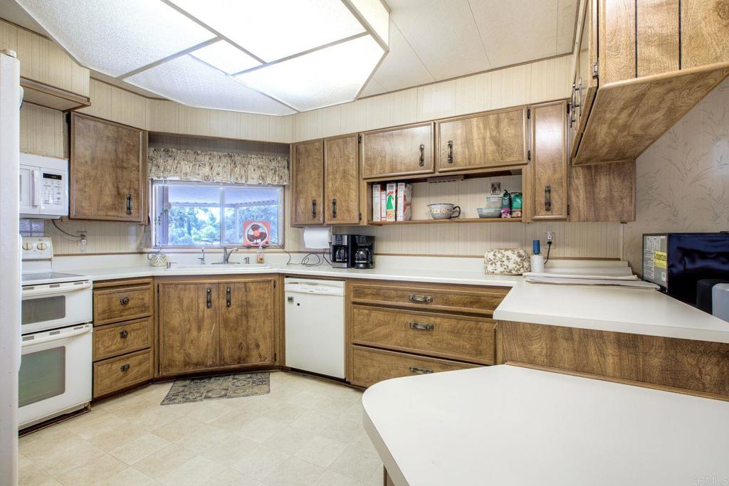 18218 Paradise Mountain 115 Property Photo 8