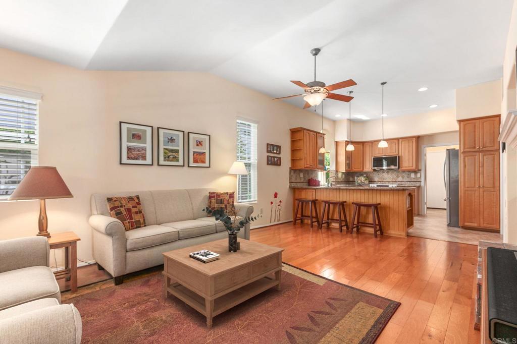 1911 La Subida Way Property Photo 7