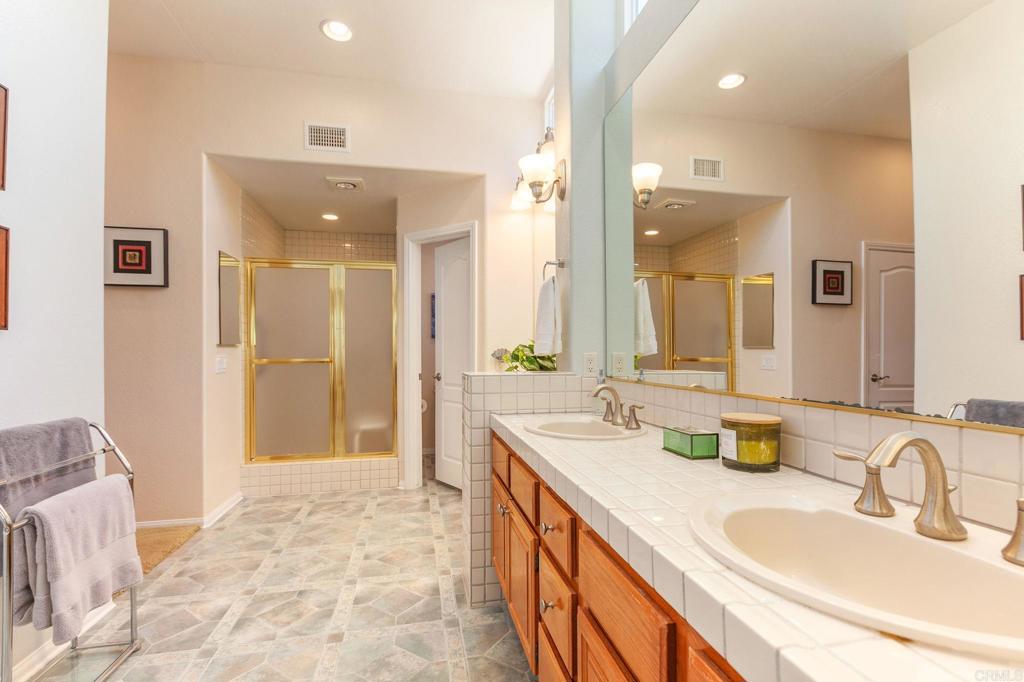 1911 La Subida Way Property Photo 20