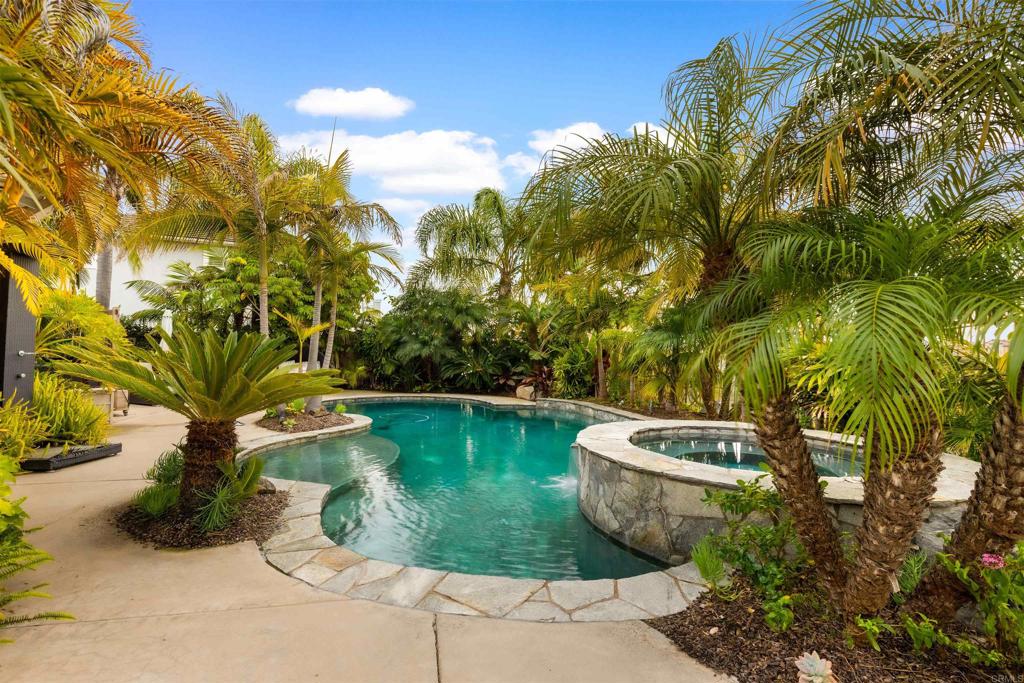 6497 Wayfinders Court Property Photo 14