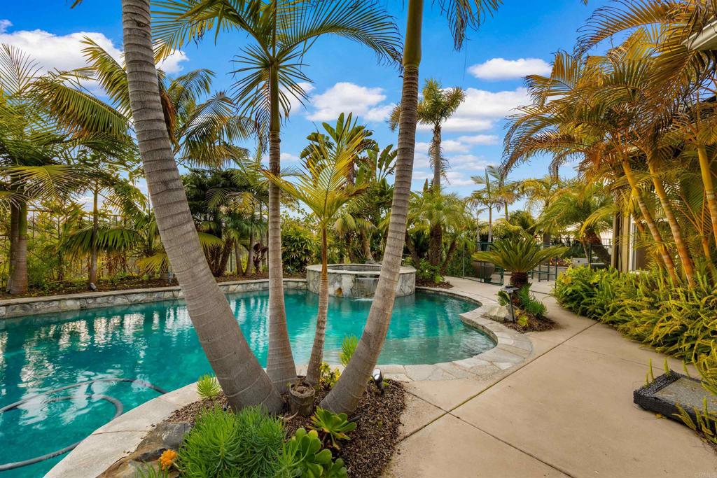 6497 Wayfinders Court Property Photo 15