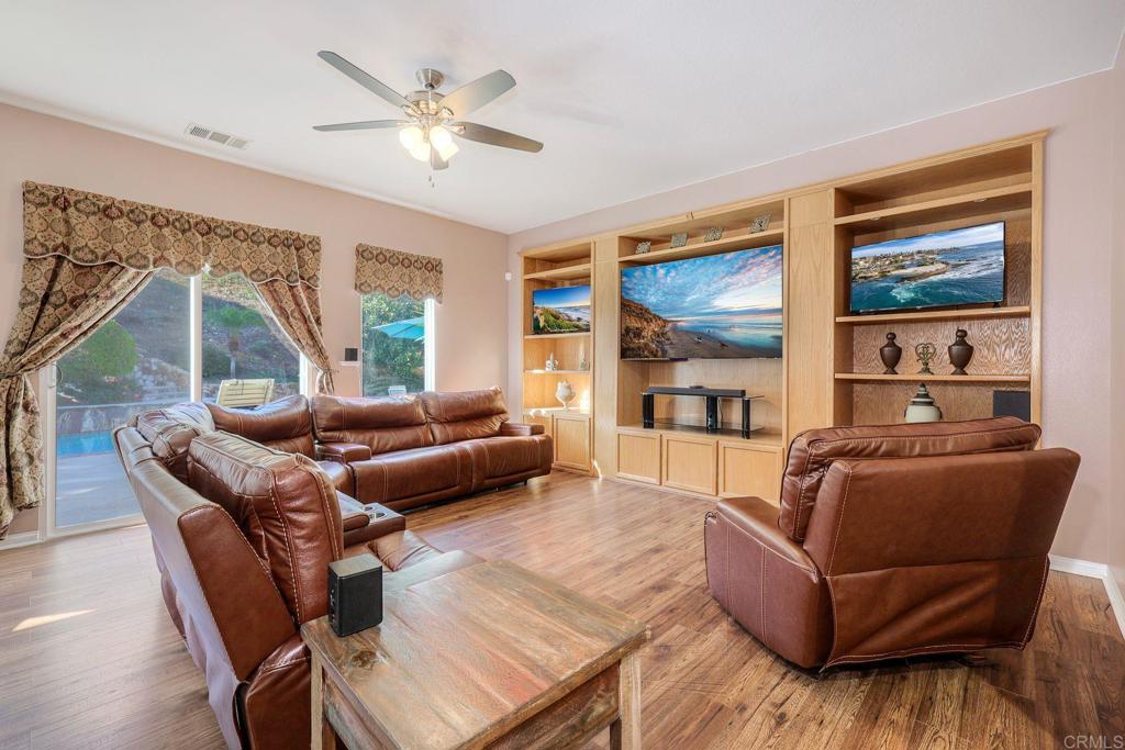 3225 Hidden Estates Lane Property Photo 6