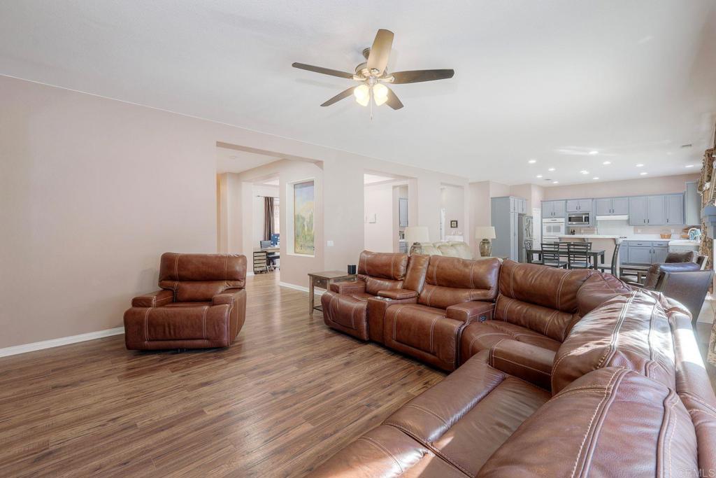 3225 Hidden Estates Lane Property Photo 8