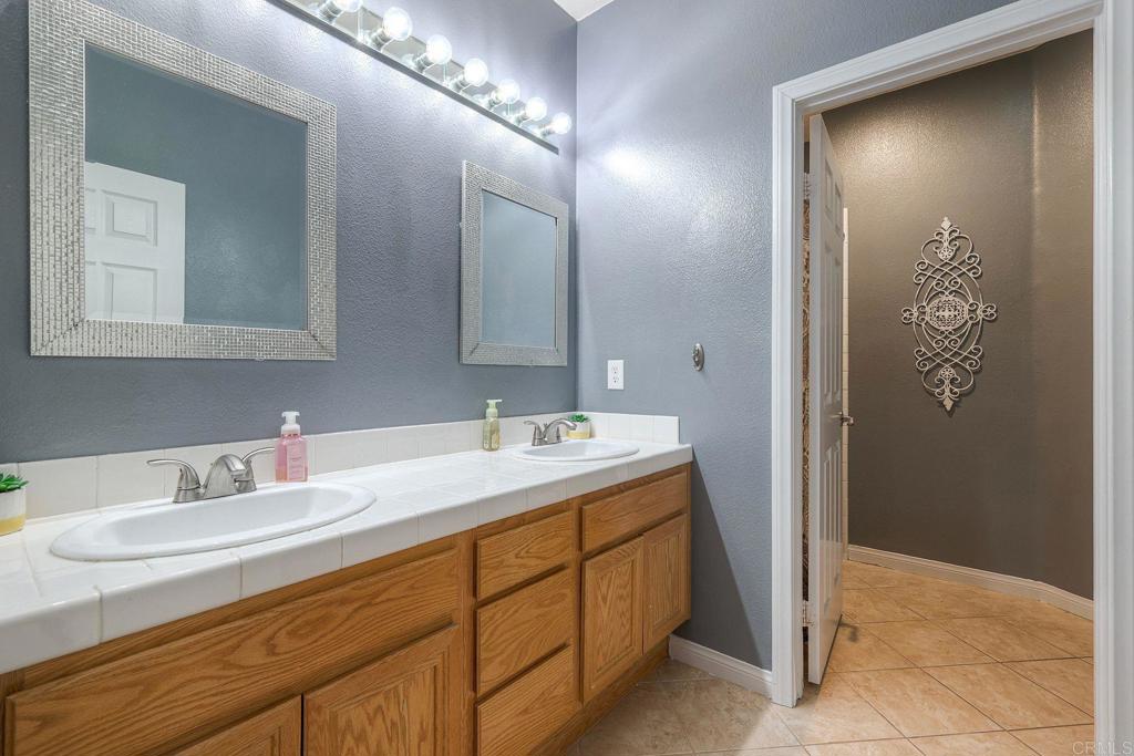 3225 Hidden Estates Lane Property Photo 33