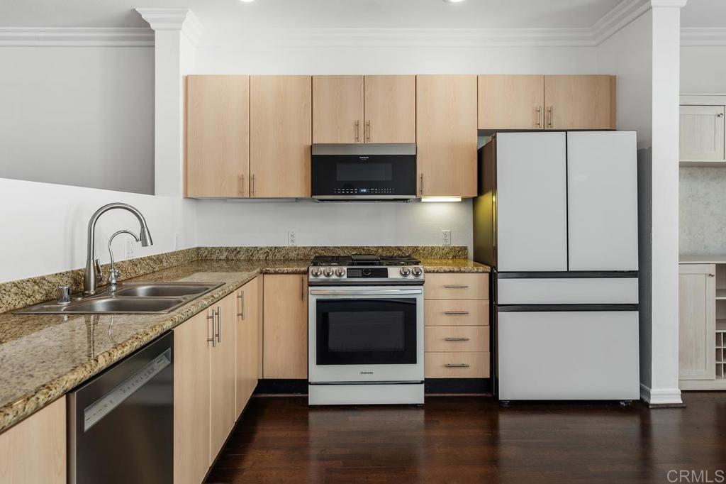 1480 Broadway 2409 Property Photo 1