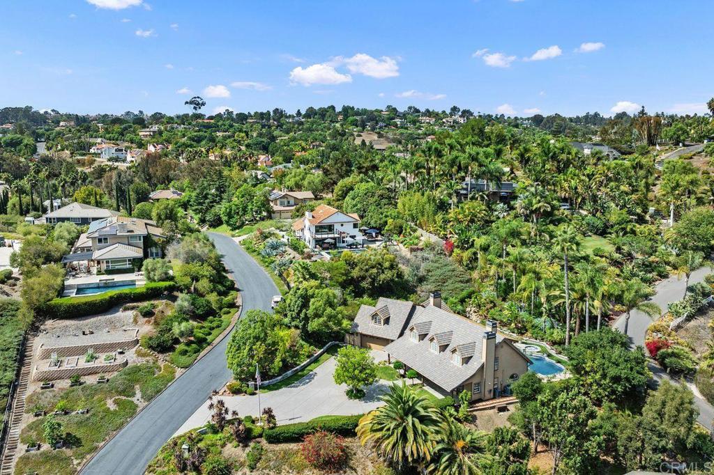 2946 Crystal Ridge Road Property Photo 3