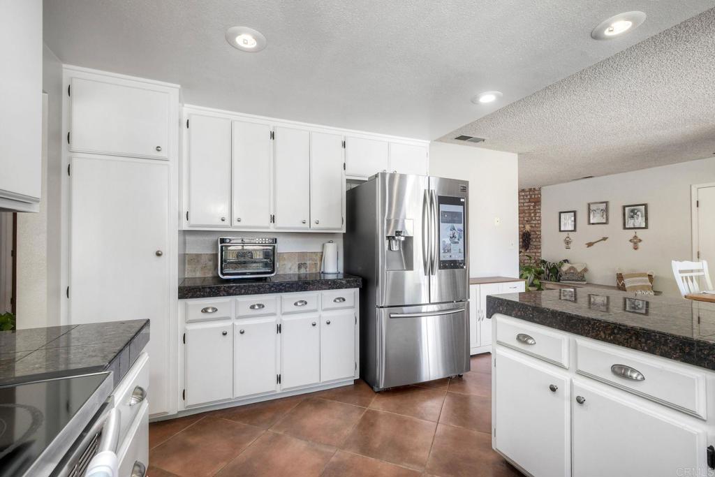 554 Taylor Street Property Photo 19