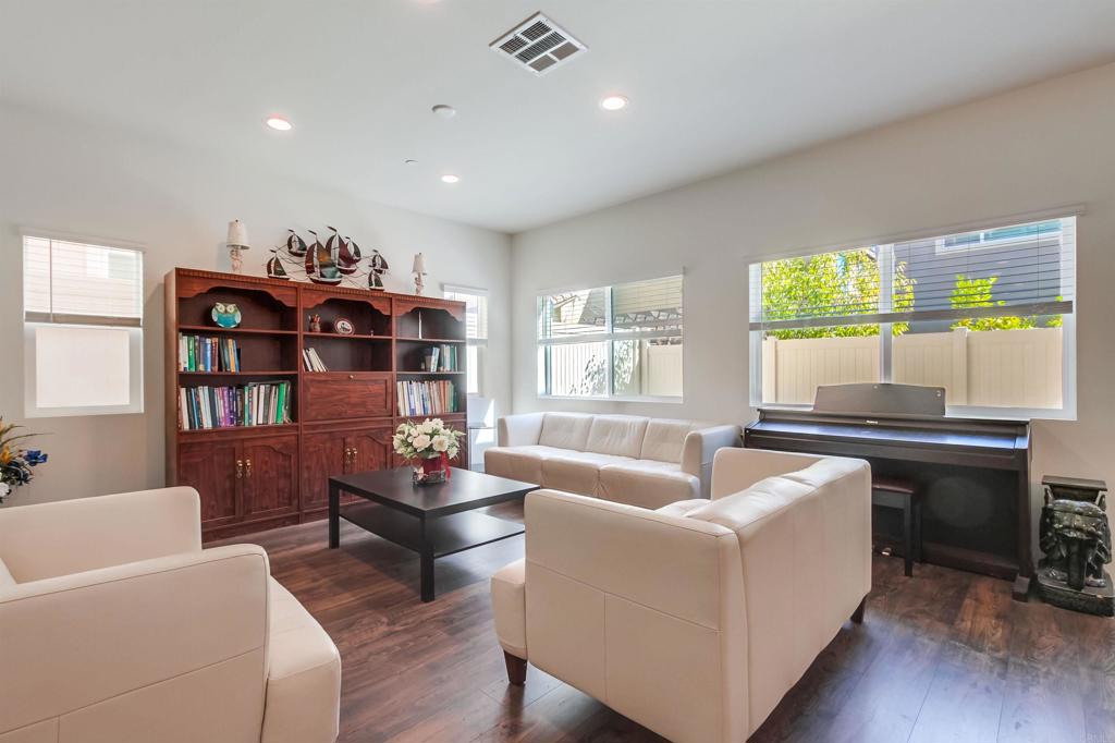 235 Spotted Saddle Way Property Photo 12