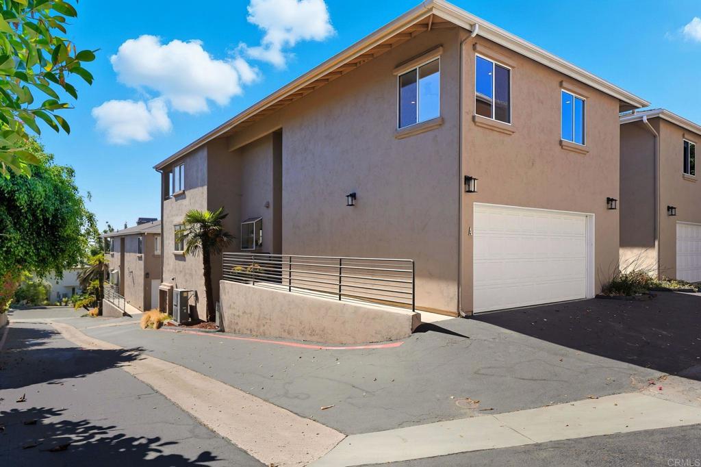 553 Hygeia Ave. Avenue A Property Photo 3