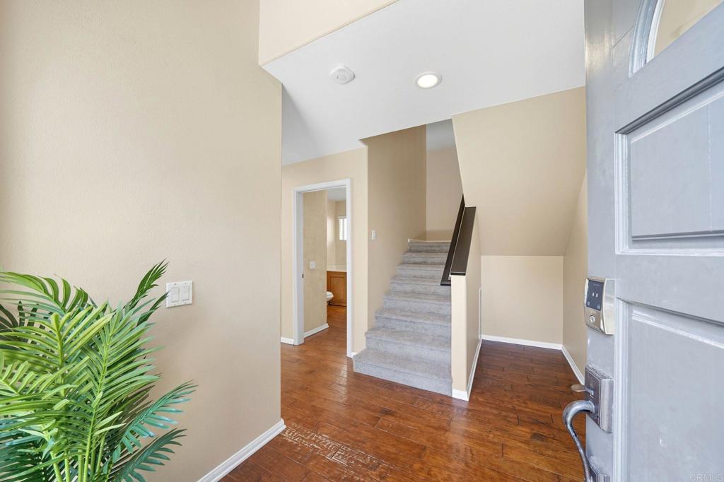 553 Hygeia Ave. Avenue A Property Photo 5