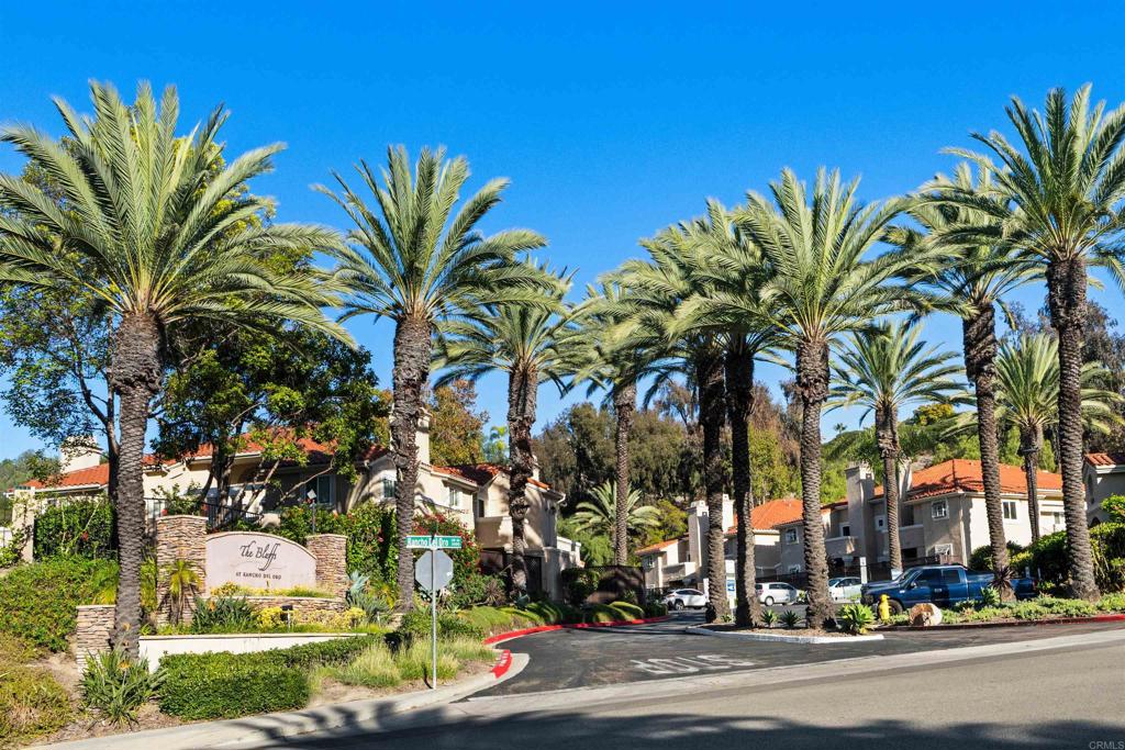 100 Sea Cliff Way 104 Property Photo 3