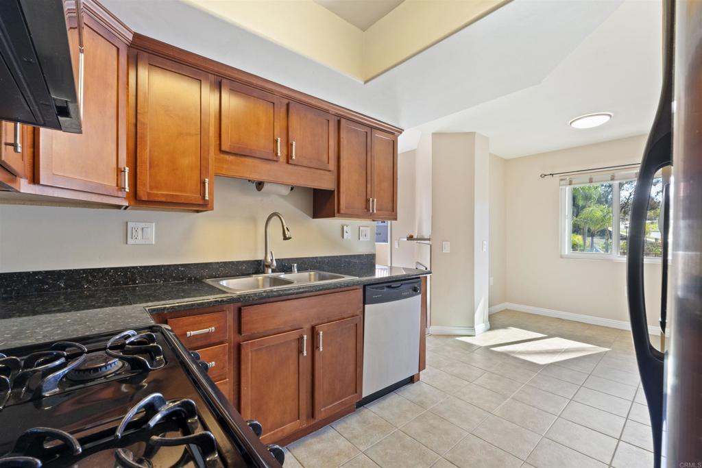 100 Sea Cliff Way 104 Property Photo 19