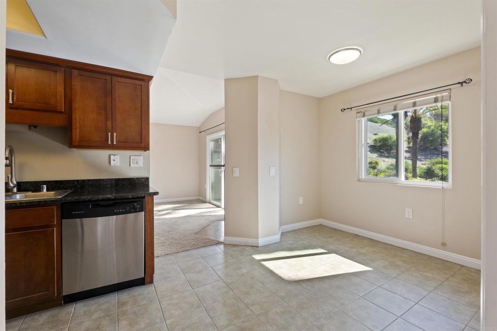 100 Sea Cliff Way 104 Property Photo 22