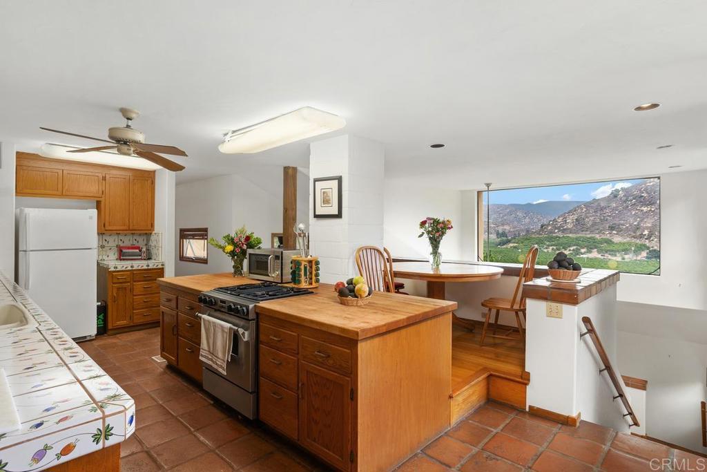 3264 Shearer Crossing Property Photo 6