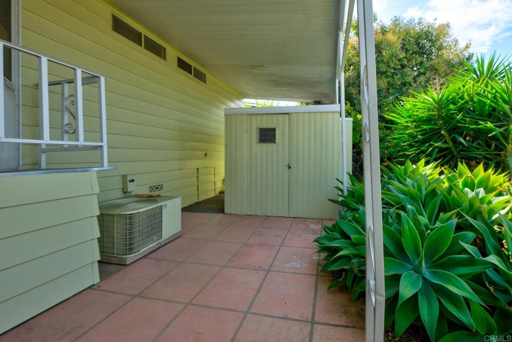 1010 E Bobier Drive Space 51 Property Photo 5