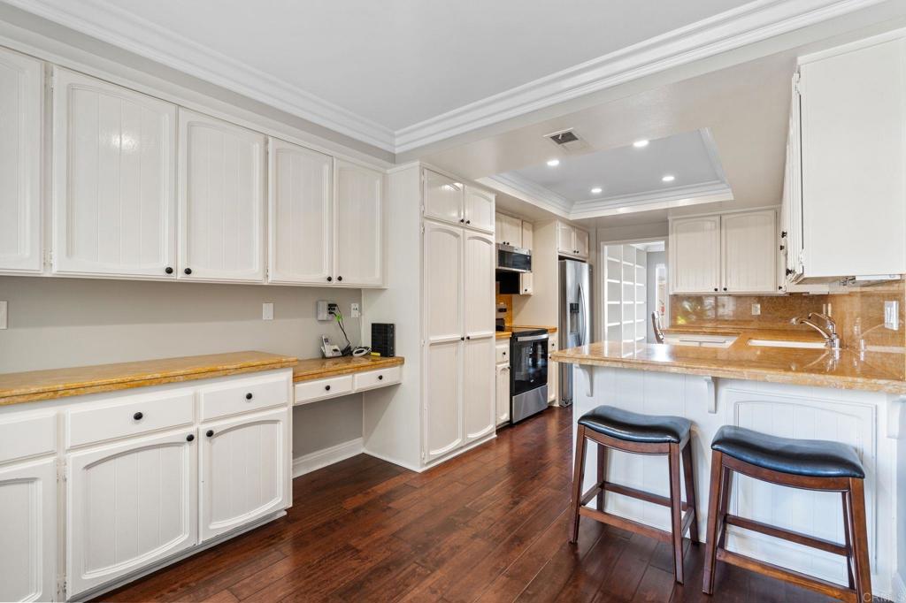 16019 Via De Las Palmas Property Photo 8