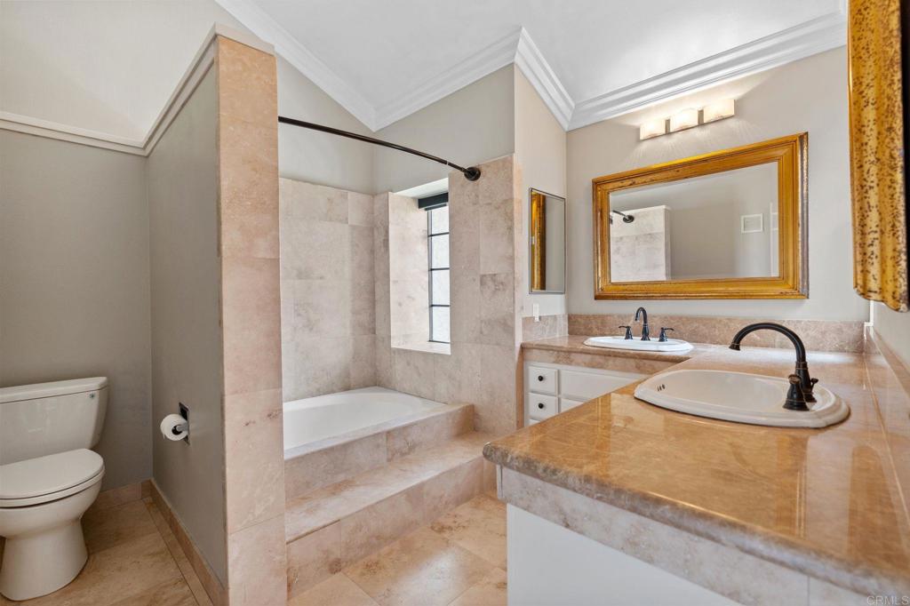 16019 Via De Las Palmas Property Photo 20