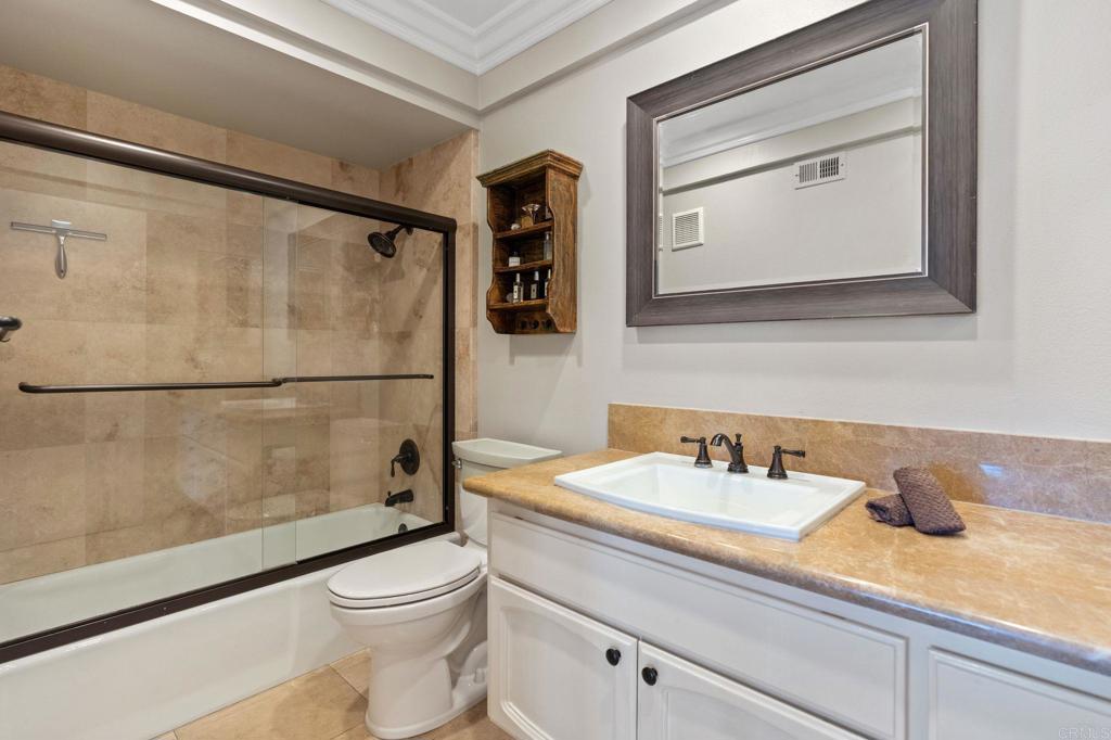 16019 Via De Las Palmas Property Photo 27