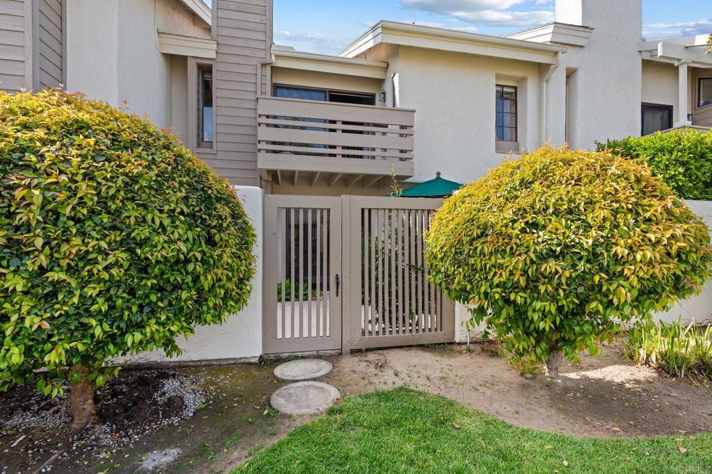 16019 Via De Las Palmas Property Photo 30