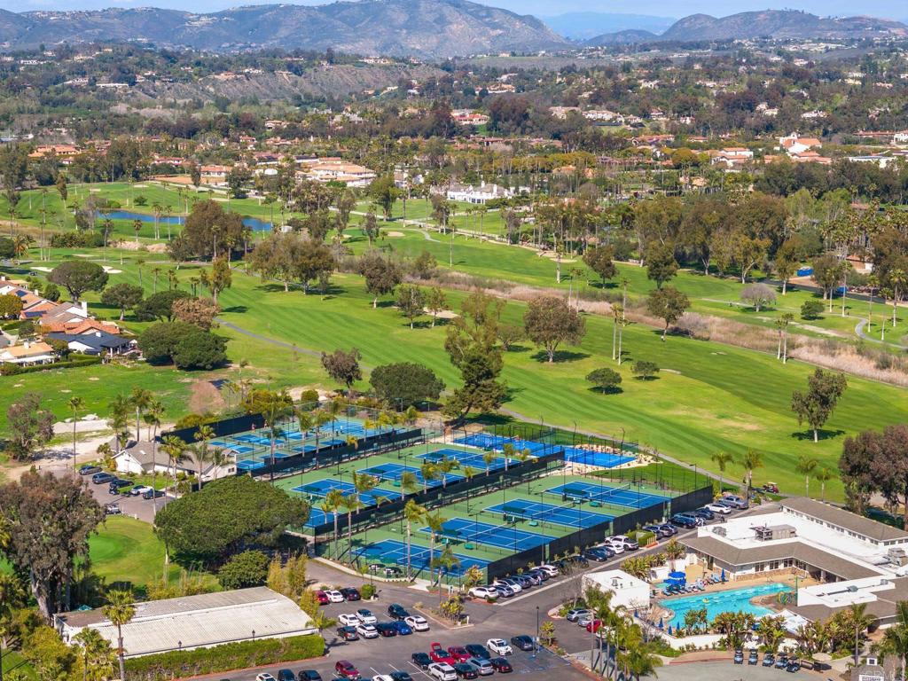 16019 Via De Las Palmas Property Photo 32