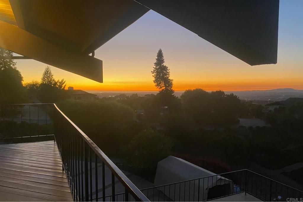 2335 Mirador Property Photo 35