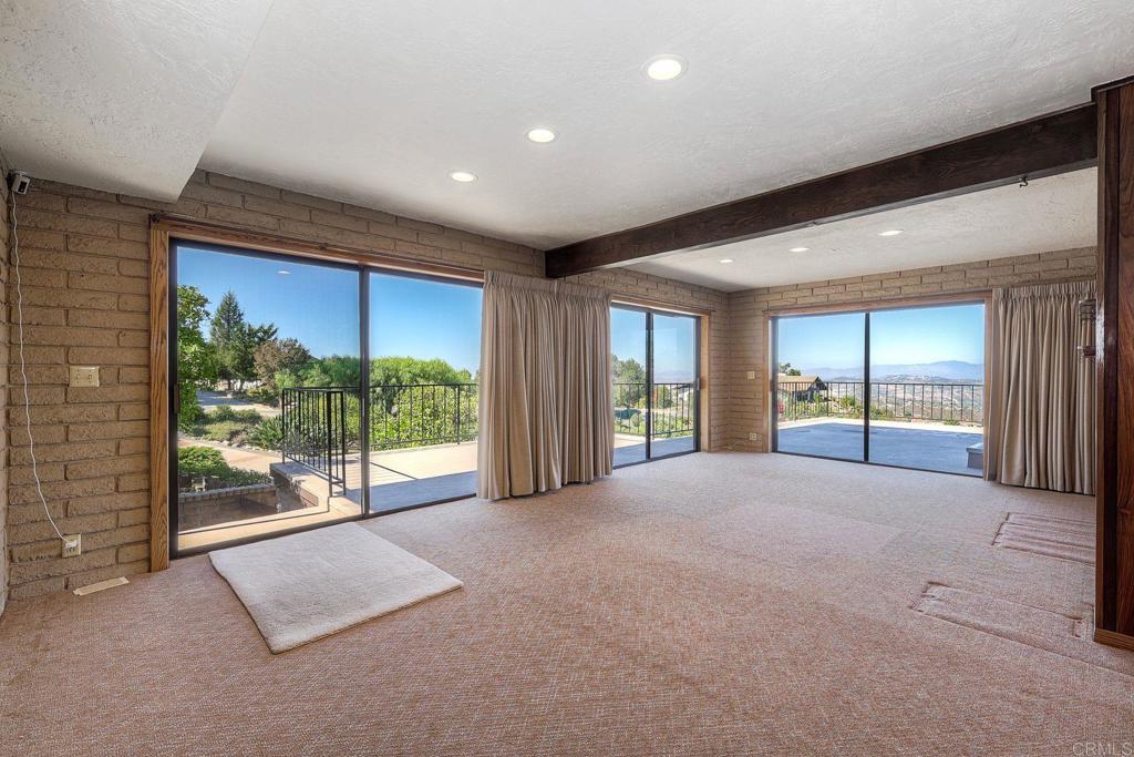 2335 Mirador Property Photo 46