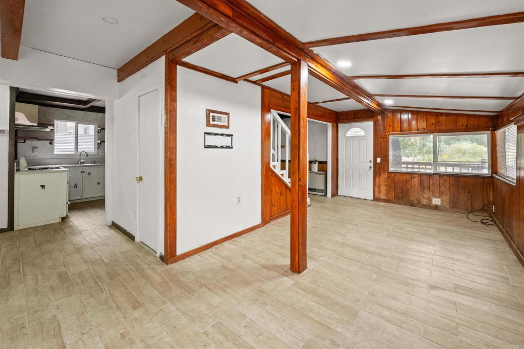 2442 Hunsaker Dr. Property Photo 6