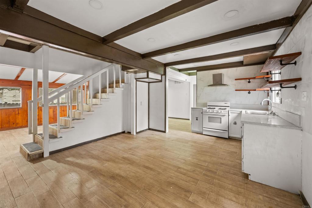 2442 Hunsaker Dr. Property Photo 10