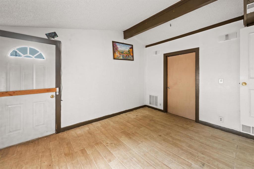 2442 Hunsaker Dr. Property Photo 14