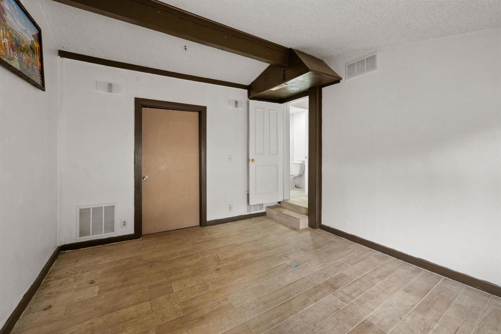 2442 Hunsaker Dr. Property Photo 15