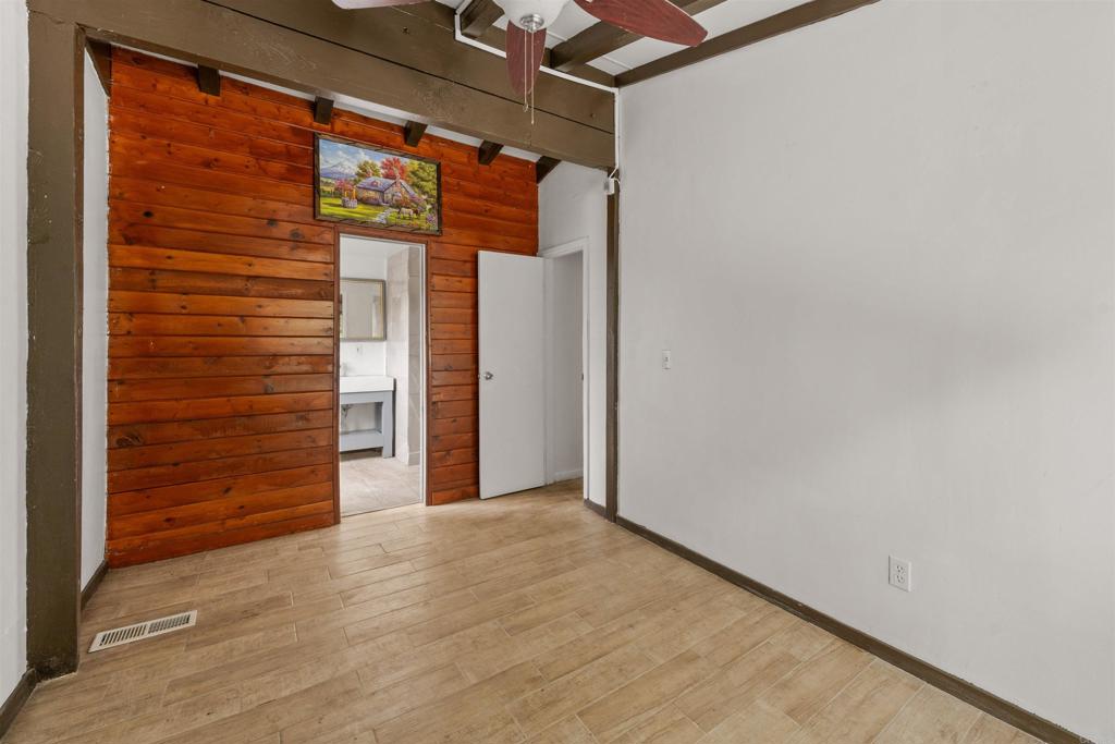 2442 Hunsaker Dr. Property Photo 25