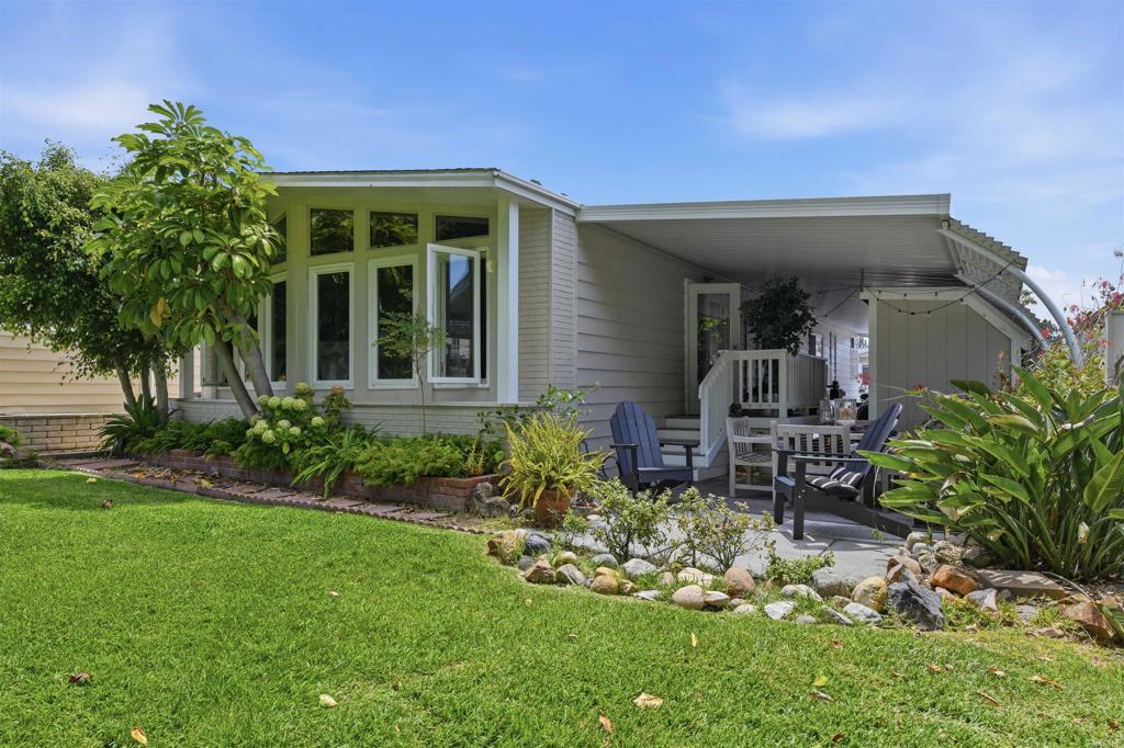 7234 Santa Barbara 319 Property Photo 1