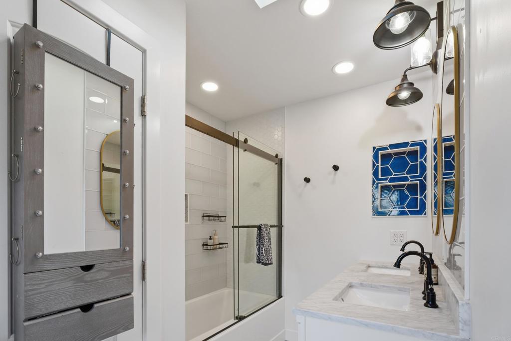 4534 Alice Street Property Photo 35