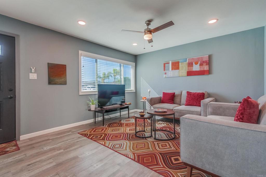 3196 Buena Hills Drive Property Photo 3